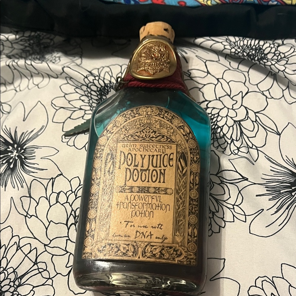 Polyjuice Potion - Swirl Decoration Bottle